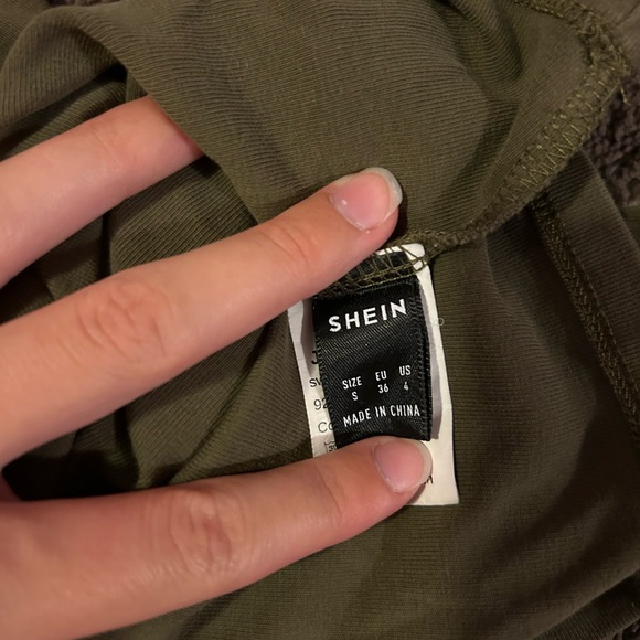 SHEIN Crop Top - Picture 3 of 3